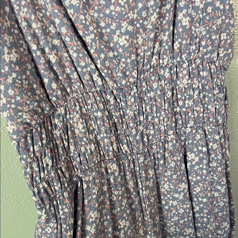 Peach Love California Blue Floral Romper NWT Small - Picture 4 of 15